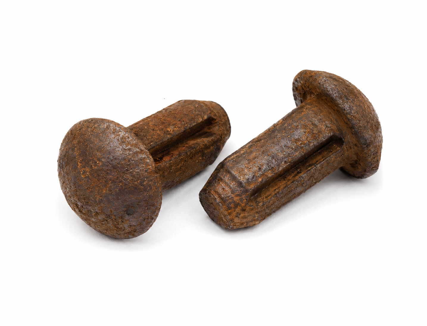 4x Simson Kerbnägel 2,5 × 5 mm – authentische Patina Optik